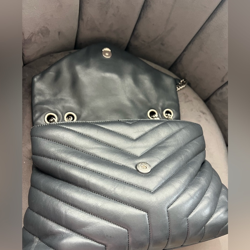 Yves Saint Laurent Lou Lou Shoulder Bag - Picture 9 of 17